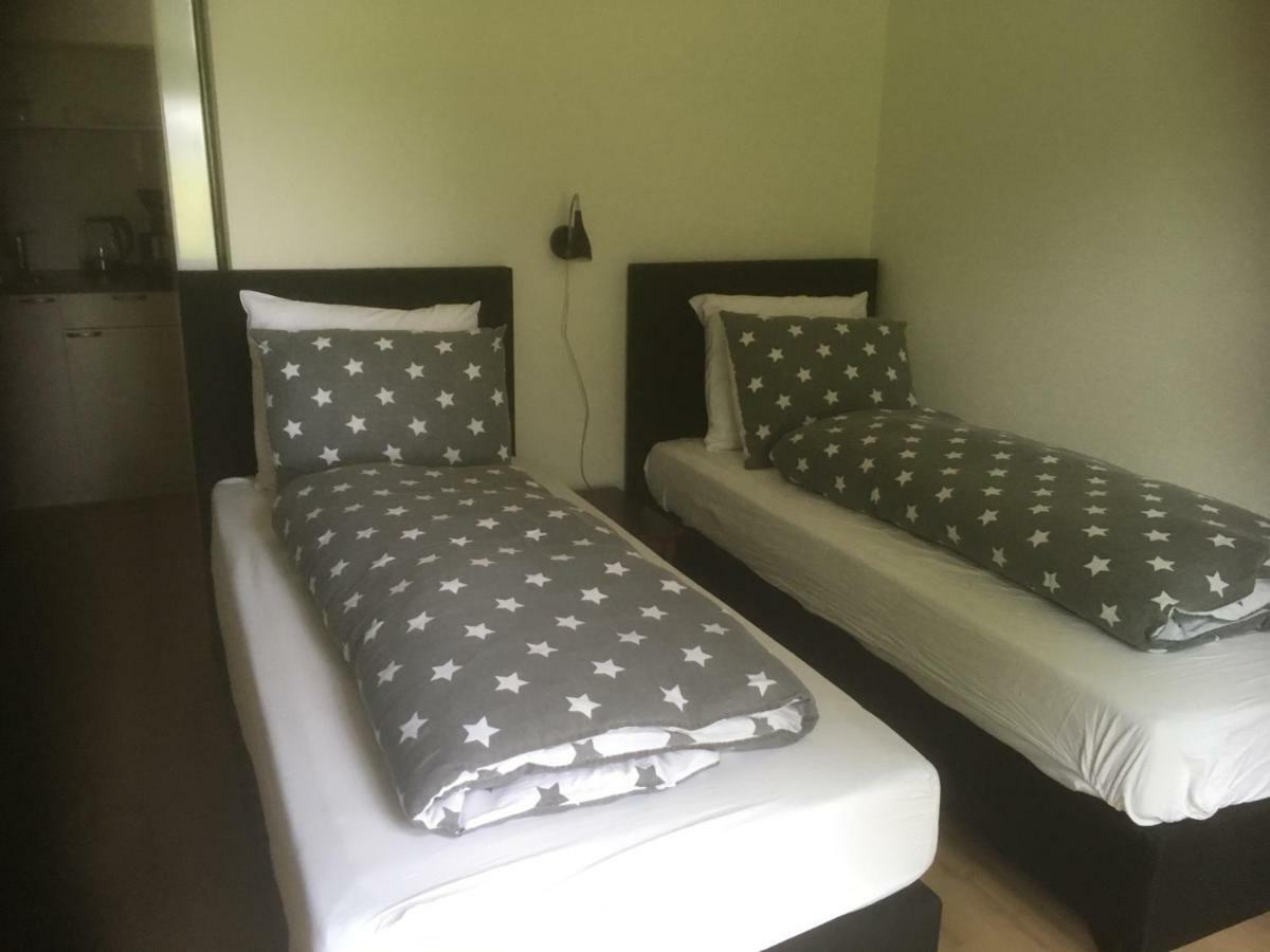 B & B Zazza Raerd Eksteriør billede